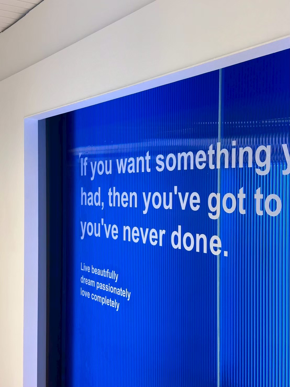 ALL_news_store_25I14_10uhoFrNRL